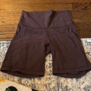 Aritzia butter, brown biker shorts